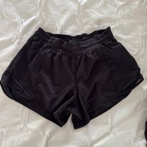Lululemon Hotty Hot Black Shorts 2.5" - 12 Tall